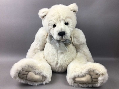 Lot 609 - CHARLIE BEARS COLLECTABLE MODEL