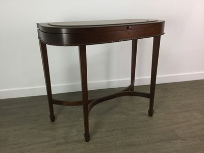 Lot 130 - MAHOGANY TABLE CANTEEN