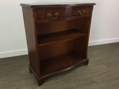 Lot 353A - REPRODUCTION MAHOGANY BOOKCASE