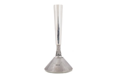 Lot 153 - MODERNIST ELIZABETH II SILVER SINGLE BUD VASE