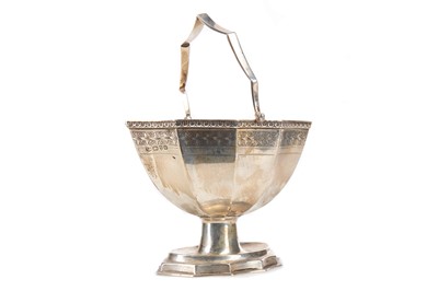 Lot 154 - GEORGE V SILVER SUGAR BASKET