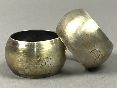 Lot 3 - PAIR OF EDWARDIAN SILVER NAPKIN RINGS