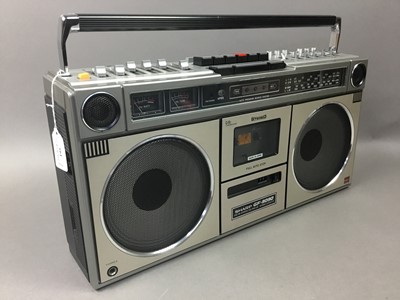 Lot 195 - SHARP GF-9090 STERO CASSETTE PLAYER