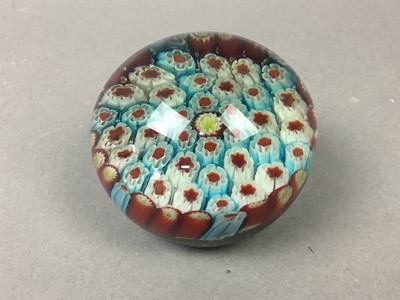 Lot 169 - LOT OF MILLEFIORI GLASS PAPERWEIGHTS