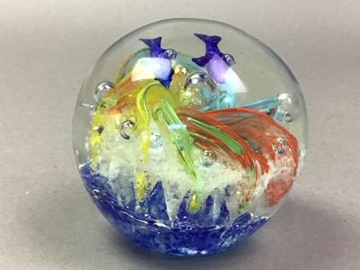 Lot 170 - COLLECTION OF GLASS PAPERWEIGHTS