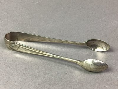 Lot 104 - PAIR OF PLATED SALAD SERVERS AND OTHERS