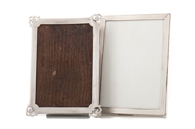 Lot 191 - GEORGE V SILVER PHOTOGRAPH FRAME