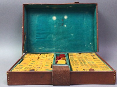 Lot 261 - CHINESE MAHJONG SET