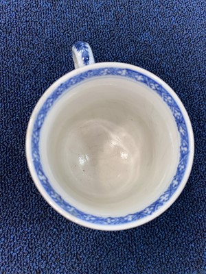 Lot 1174 - 18TH CENTURY CHINESE PORCELAIN MUG