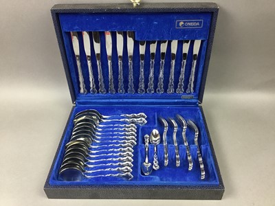 Lot 272 - ONEIDA SUITE OF PLATED CUTLERY