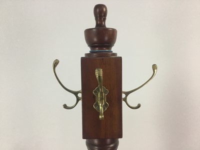 Lot 350 - REPRODUCTION MAHOGANY HAT AND COAT STAND