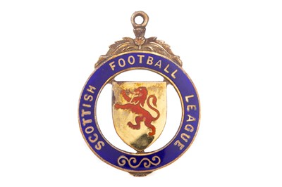 Lot 1532 - WILLIAM PETTIGREW OF DUNDEE UNITED F.C., HIS SCOTTISH LEAGUE CUP WINNERS GOLD MEDAL