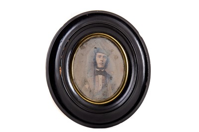 Lot 843 - VICTORIAN DAGUERREOTYPE OF A YOUNG SCOTSMAN
