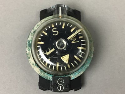 Lot 477 - MARINE WRIST COMPASS