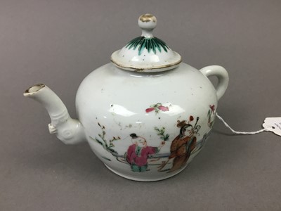 Lot 486 - 19TH CENTURY CHINESE PORCELAIN TEA POT