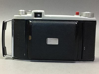 Lot 606 - GROUP OF KODAK CAMERAS