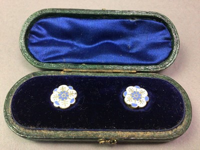 Lot 517 - PAIR OF EARLY 20TH CENTURY ENAMEL SHIRT STUDS