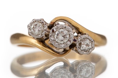 Lot 444 - DIAMOND THREE STONE RING