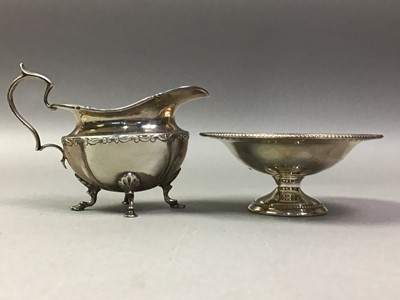 Lot 96 - EDWARDIAN SILVER CREAM JUG