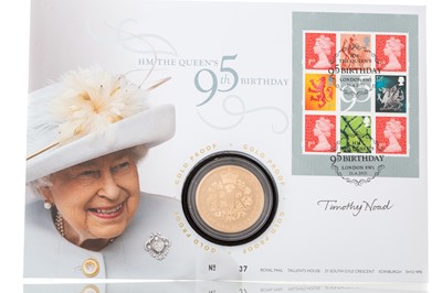 Lot 82 - ELIZABETH II 95TH BIRTHDAY GOLD PROOF FIVE POUND COIN