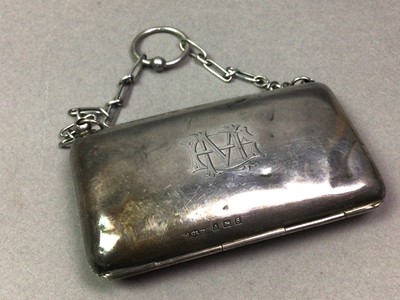 Lot 207 - SILVER PURSE