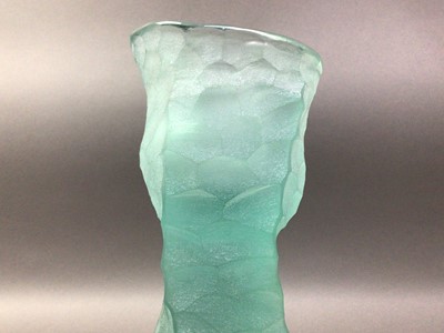 Lot 224 - DECORATIVE GLASS VASE