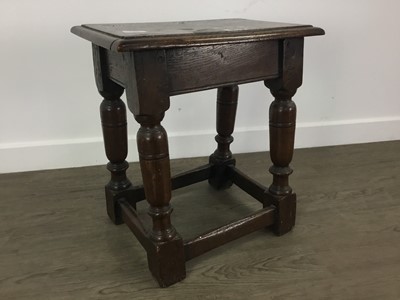 Lot 277 - GEORGIAN STOOL