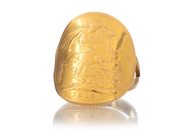 Lot 1155 - GOLD SOVEREIGN RING