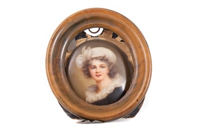 Lot 865 - CONTINENTAL PORCELAIN PORTRAIT PLAQUE OF ELISABETH VIGEE LE BRUN