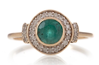 Lot 1182 - EMERALD AND DIAMOND TARGET RING