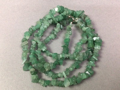 Lot 554 - GROUP OF COSTUME JEWELLERY