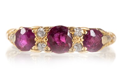 Lot 1196 - RUBY AND DIAMOND RING
