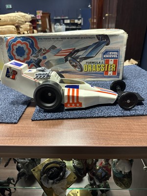 Lot 933 - IDEAL TOYS, KING OF THE STUNTMEN EVEL KNIEVEL FORMULA 1 DRAGSTER