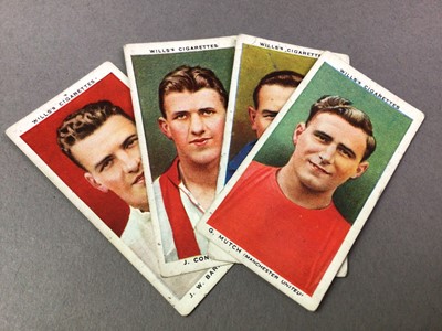 Lot 142 - LOT OF CIGARETTE CARDS