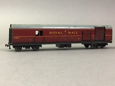 Lot 145 - LOT OF HORNBY MODELS