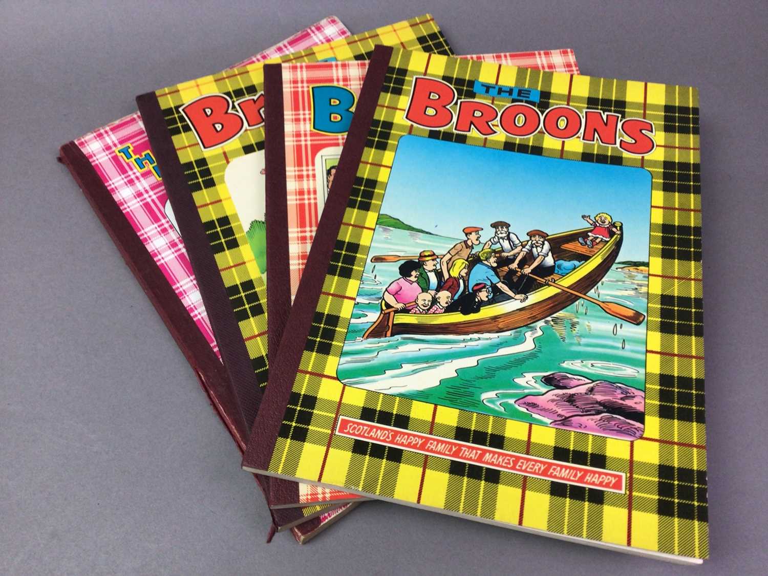 Lot 147 - GROUP OF “THE BROONS” AND “OOR WULLIE” BOOKS