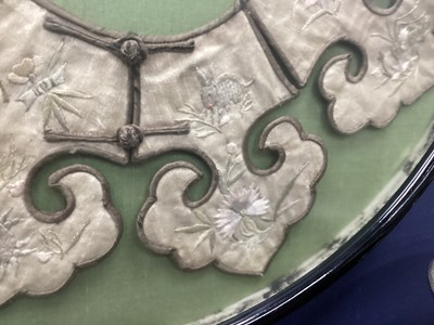 Lot 36 - CHINESE EMBROIDERED SILK COLLAR