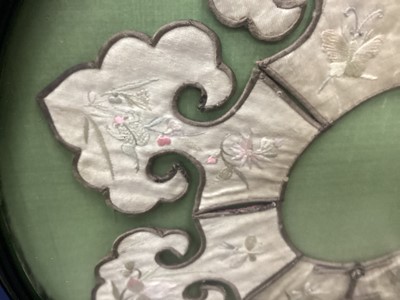 Lot 36 - CHINESE EMBROIDERED SILK COLLAR