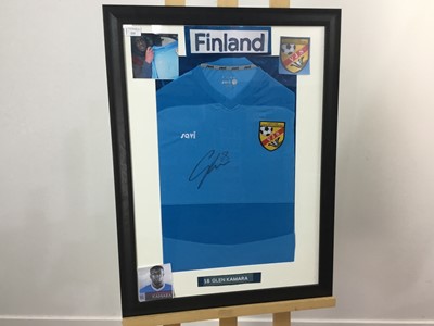 Lot 221 - GLEN KAMARA SIGNED VJSVANTAAN SHIRT