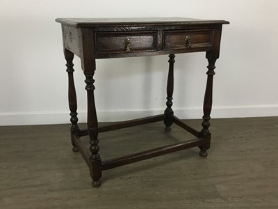 Lot 157 - OAK SIDE TABLE