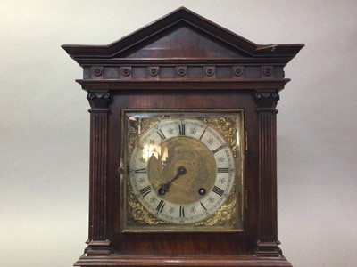 Lot 168 - LENZKRICH MANTEL CLOCK