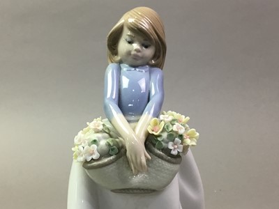 Lot 234 - COLLECTION OF LLADRO FIGURES