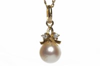 Lot 204 - DIAMOND AND PEARL SET PENDANT the pendant with...