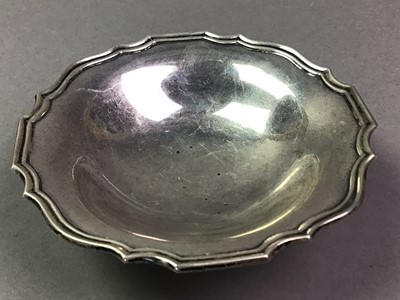 Lot 242 - PAIR OF GEORGE V SILVER BON BON DISHES