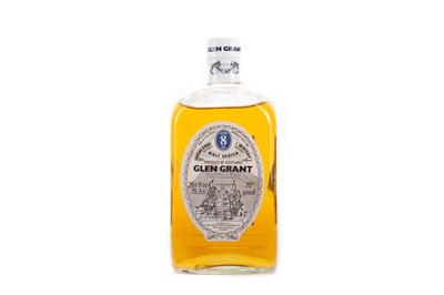 Lot 8 - GLEN GRANT 8 YEAR OLD 1970S 26 2/3 FL OZ