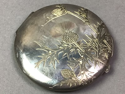 Lot 253 - SILVER COMPACT