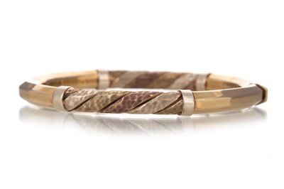 Lot 1260 - GOLD BANGLE