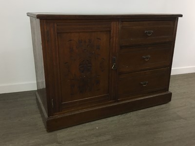 Lot 258 - MAHOGANY SIDEBOARD