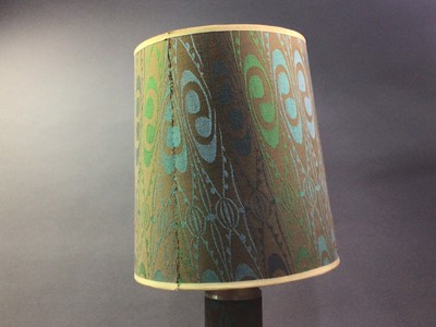 Lot 395 - RETRO TABLE LAMP