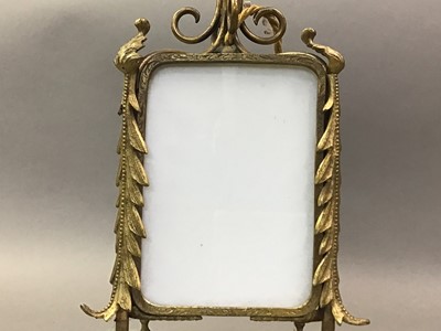 Lot 401 - BRASS LIGHT FITTING